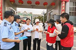 三分40中21！芬奇：并没有刻意去投 这是利用好场上空间的副产品